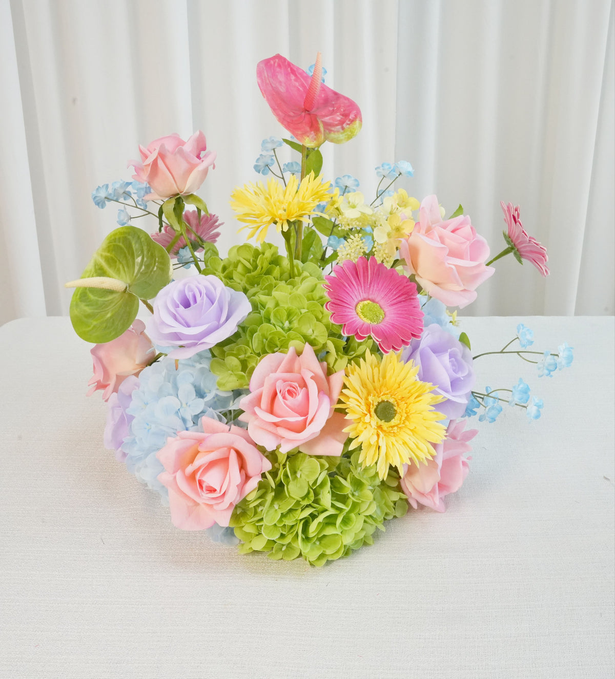 Bold Love - Table Centerpiece