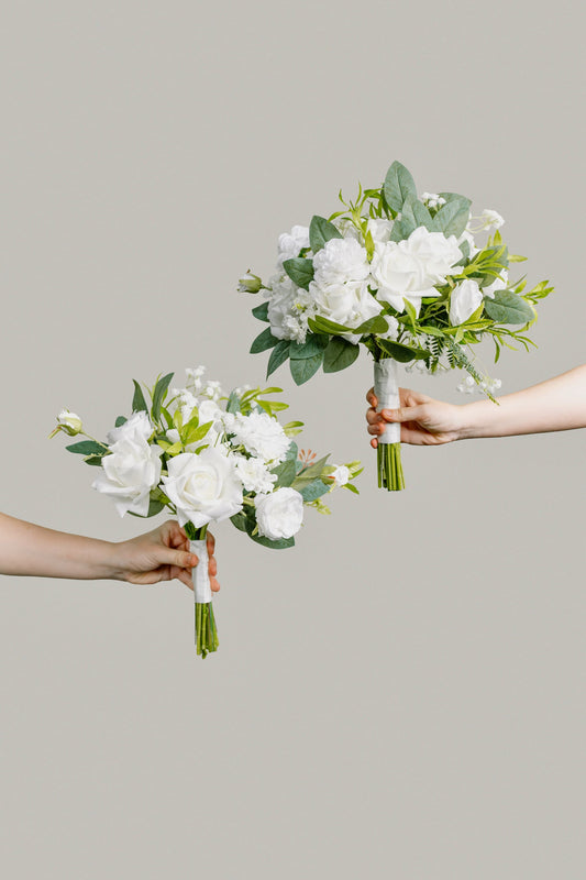 White Dream - Bridesmaid Bouquet