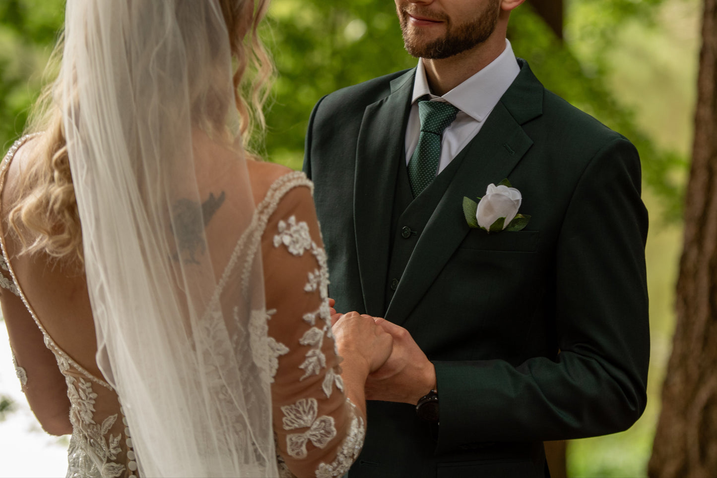 Sophisticated Elegance - Knaphulsblomst