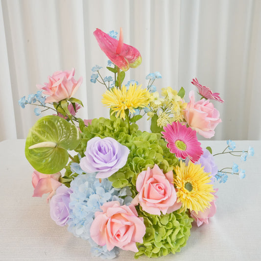 Bold Love - Table Centerpiece