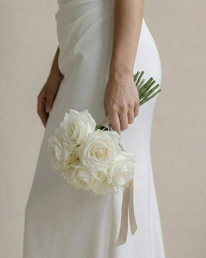 Sophisticated Elegance - Brudebuket