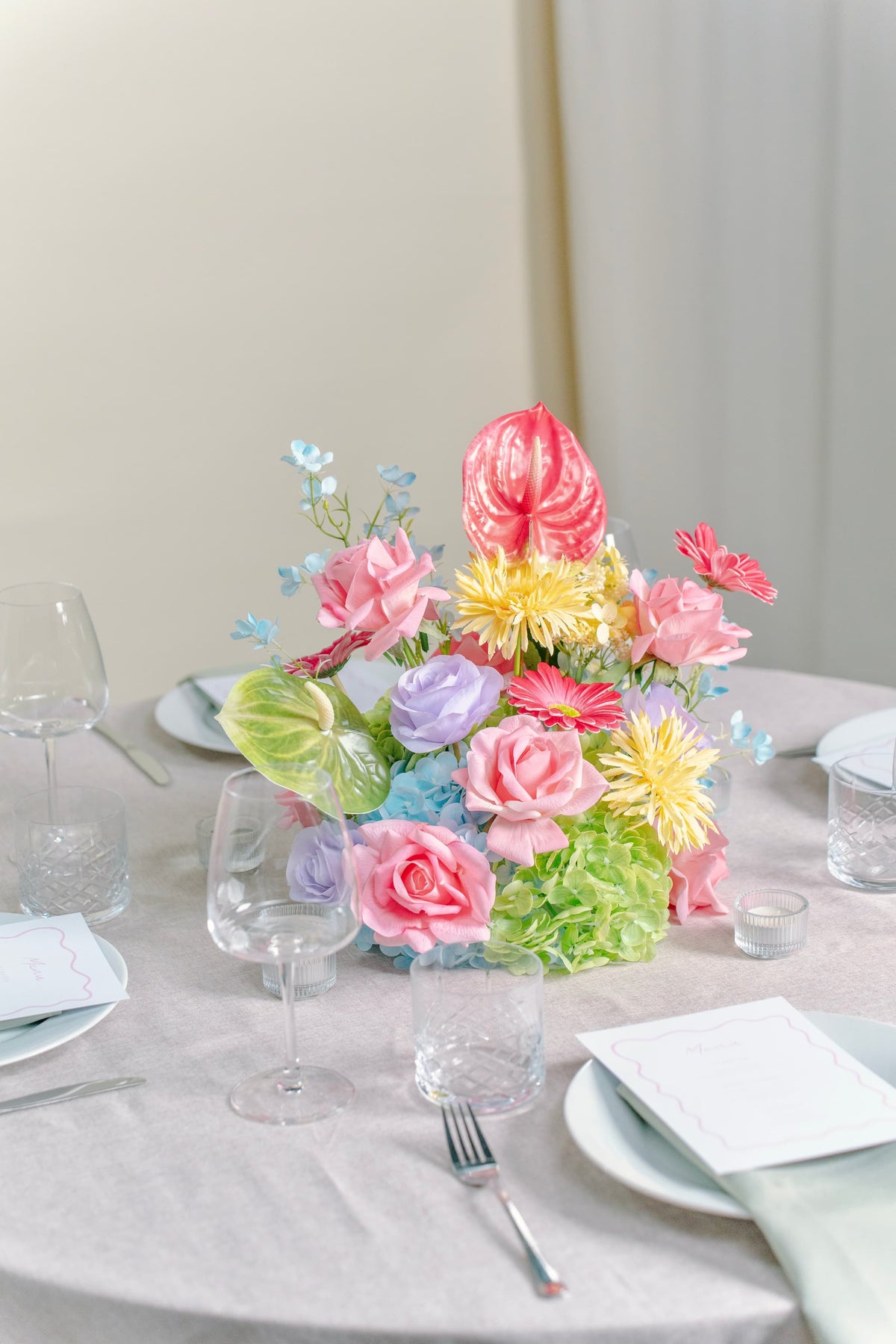 Bold Love - Table Centerpiece