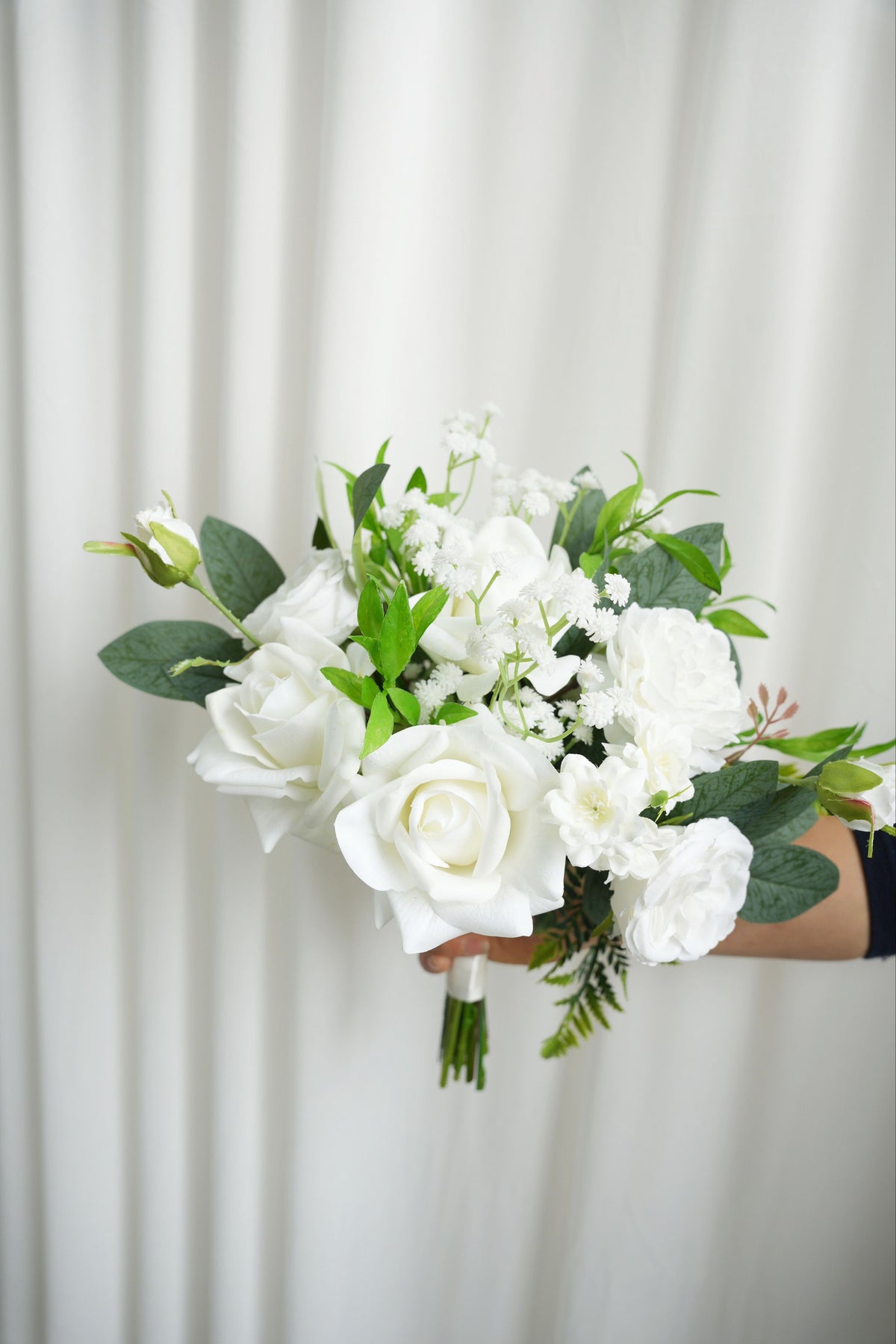 White Dream - Bridesmaid Bouquet